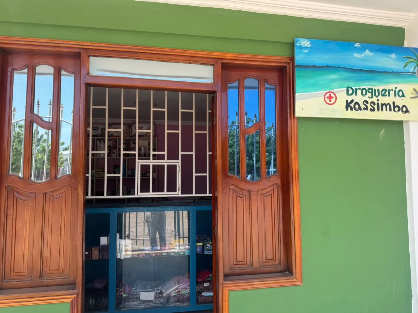 Droguería local de la comunidad